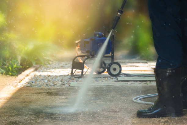 Best Animal Enclosure Cleaning  in Fredericksburg, PA